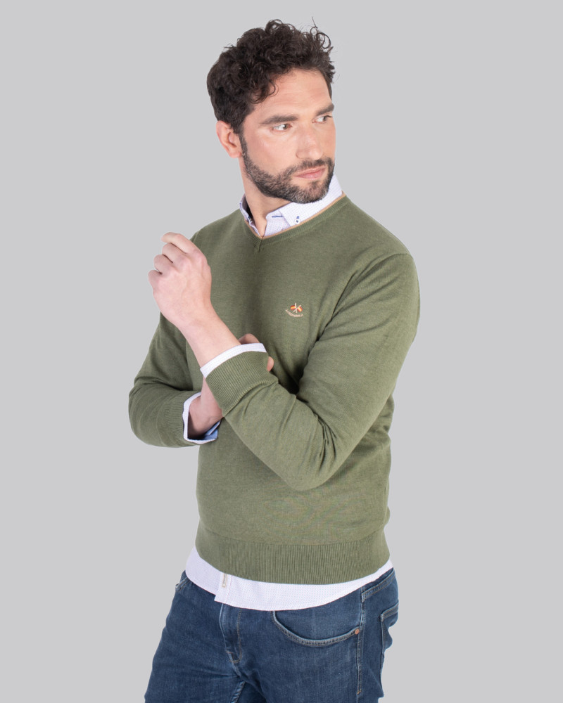 Suéter cuello pico para hombre  | La Española