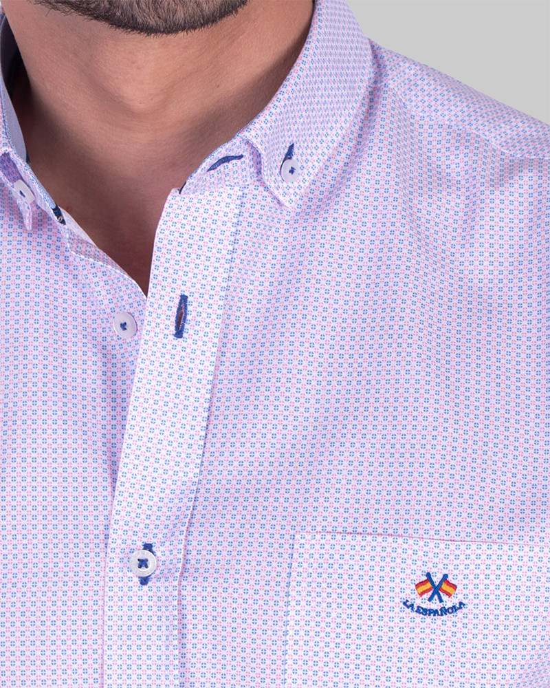 Camisa algodón estampada con bolsillo y cuello botón | La Española