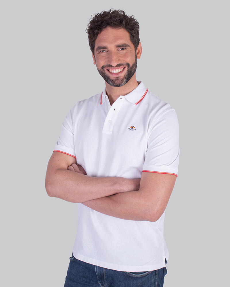 Polo algodón básico con bandera en cuello para hombre | La Española