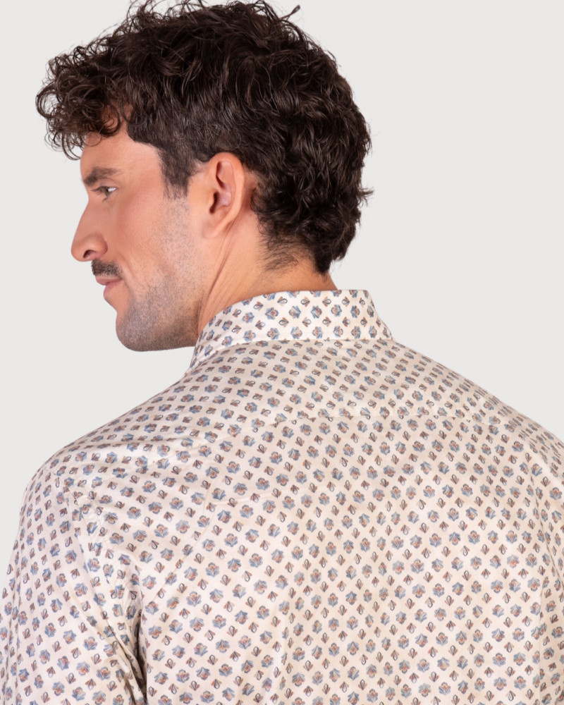 Camisa tejido oxford con bolsillo y logo bordado | La Española