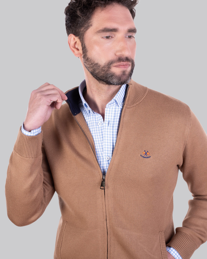 Suéter cuello caja para hombre | La Española