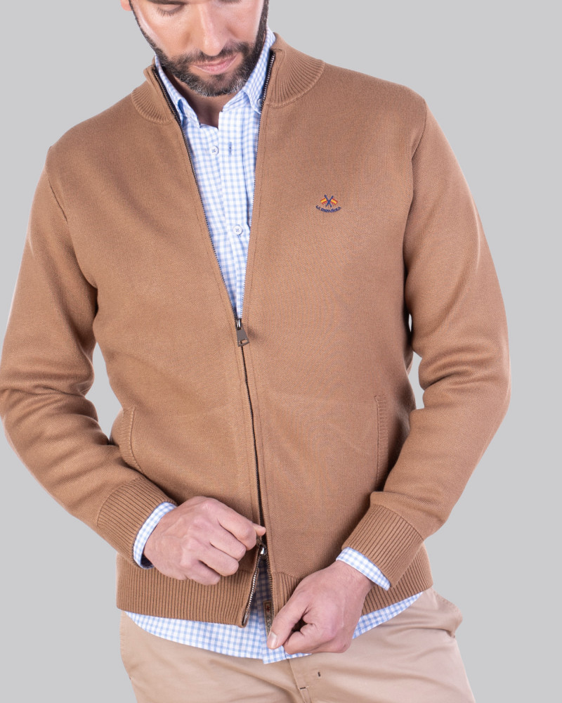 Suéter cuello caja para hombre | La Española