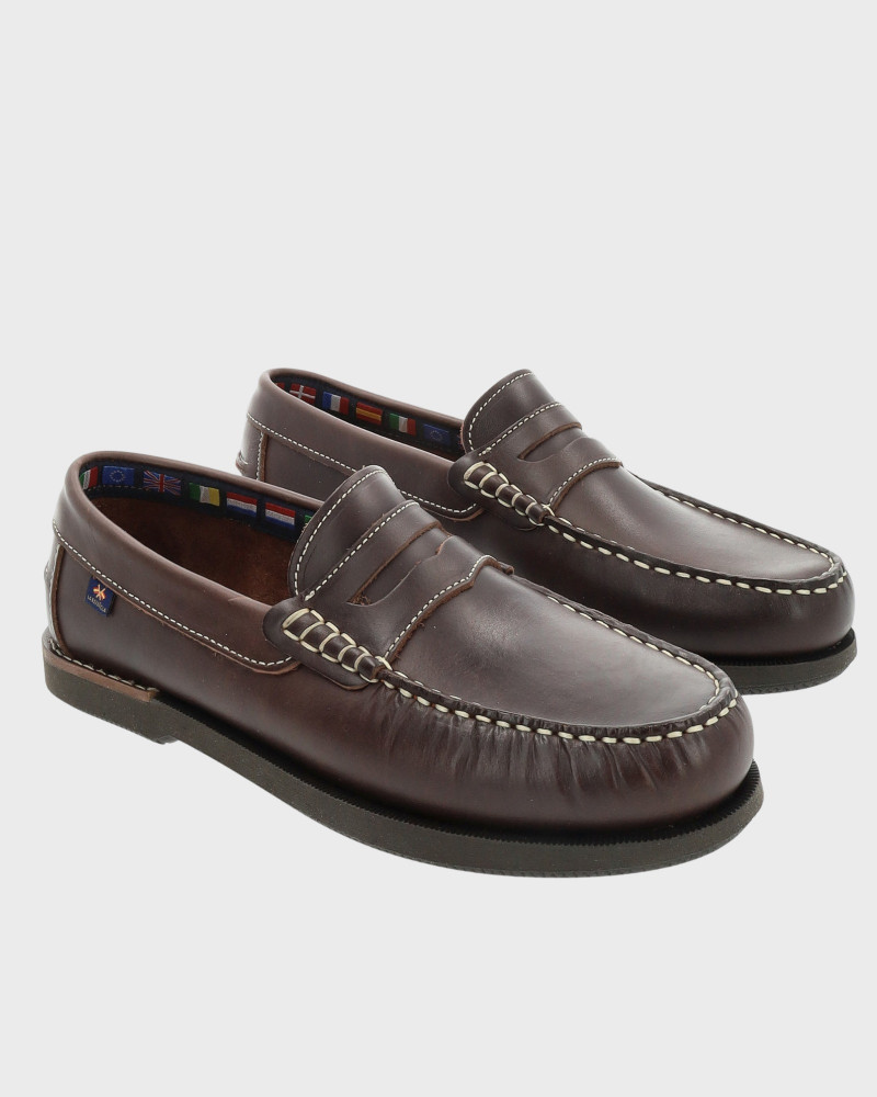 Zapato mocasín piel suela goma