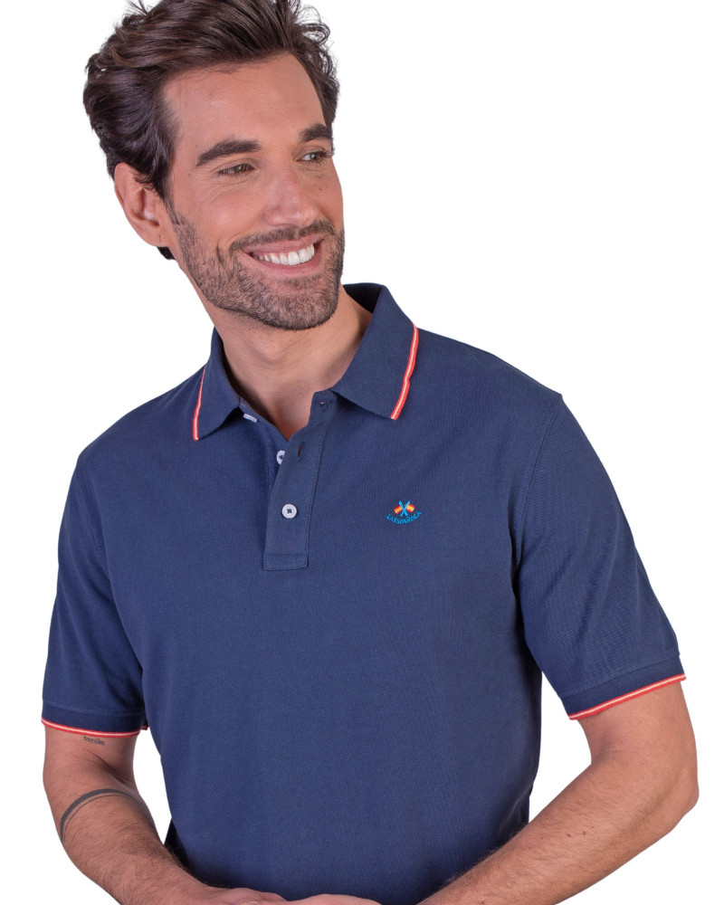 Polo algodón básico con bandera en cuello para hombre | La Española