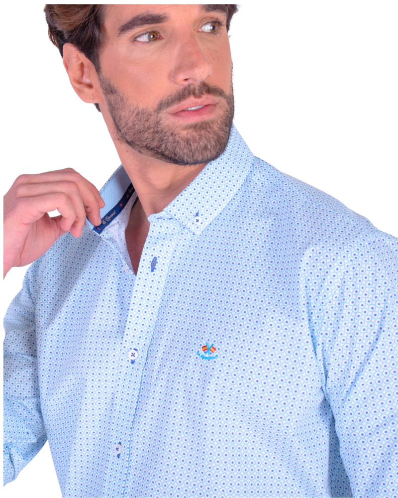 Camisa estampada y cuello botón | La Española