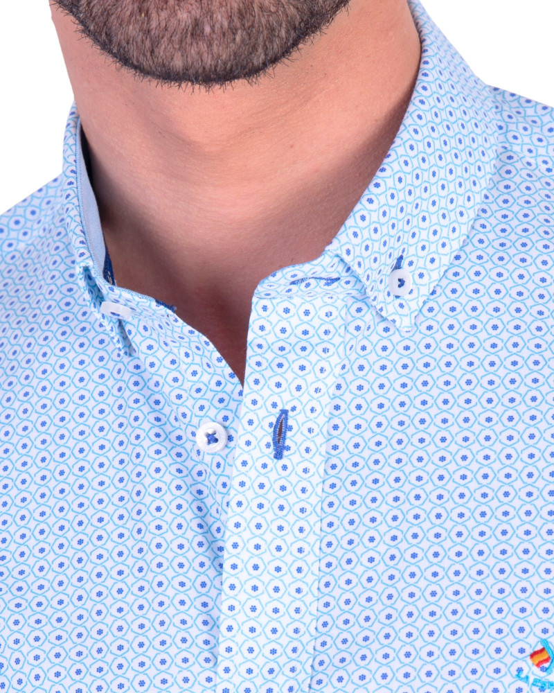 Camisa estampada y cuello botón | La Española