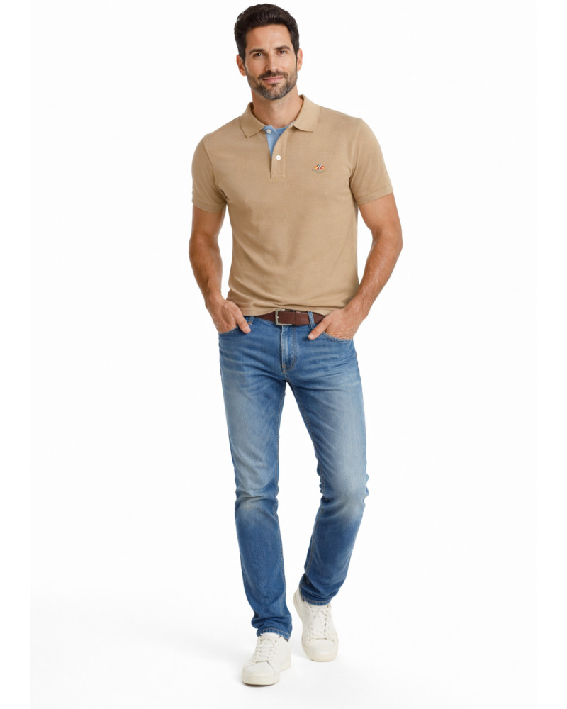 Polo manga corta algodón liso granito y cuello en V | La Española