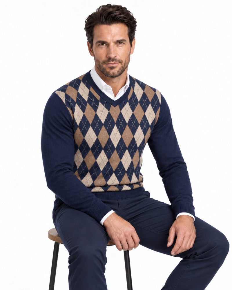 Suéter cuello pico de rombos para hombre | Martin's en La Española