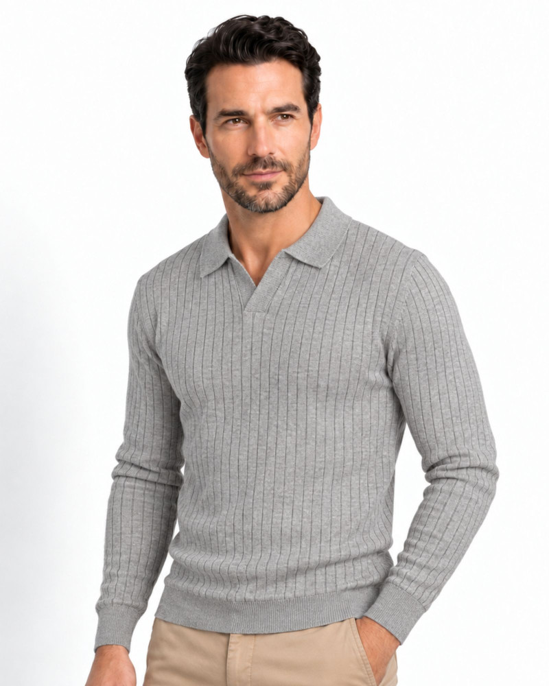Suéter cuello V canalé serie 255 color gris