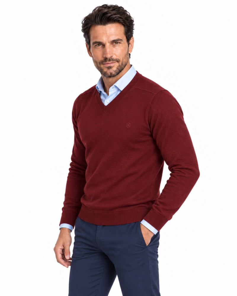 suéter cuello pico básico serie 380 color vino